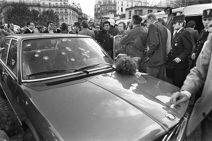 Jacques Mesrine Gangster Aux Mille Visages Et Ennemi Public N°1