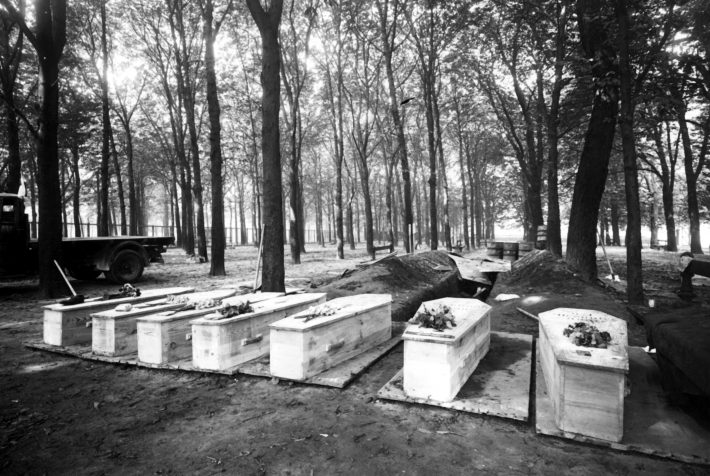Fusillés De La Cascade Du Bois De Boulogne